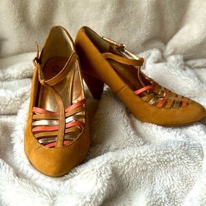 Seychelles T-strap Heels